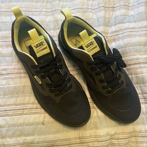 Vans UltraRange Exo 1.0 Mens Sz: 9.5